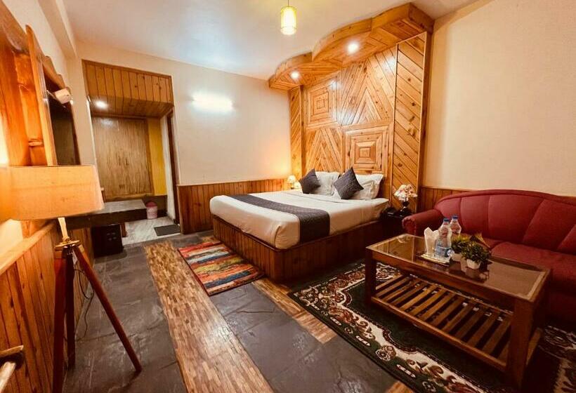 בית מלון כפרי Hollywood, Manali