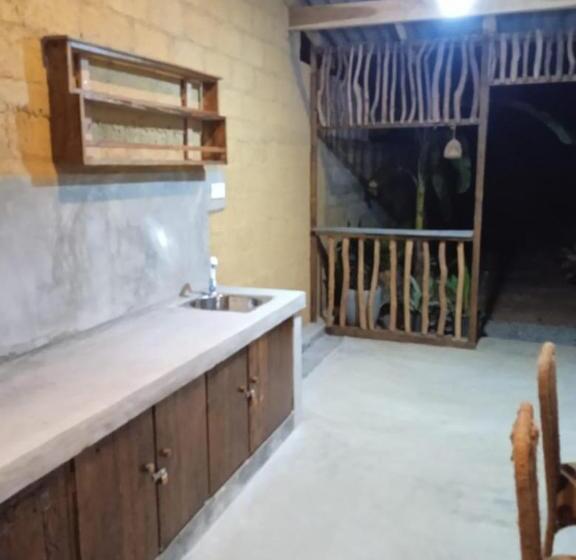 بنسيون Banana Palace Weligama