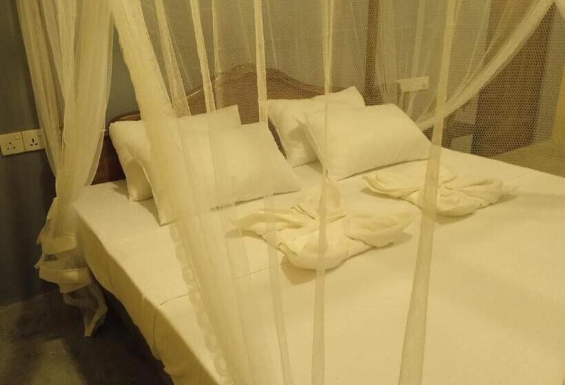 بنسيون Banana Palace Weligama