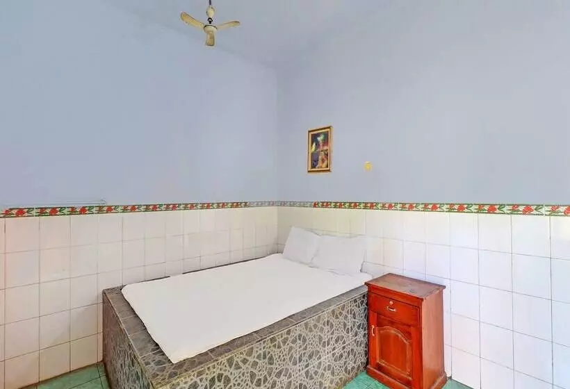 Hotelli O Sekar Jagat Near Pantai Baluk Rening