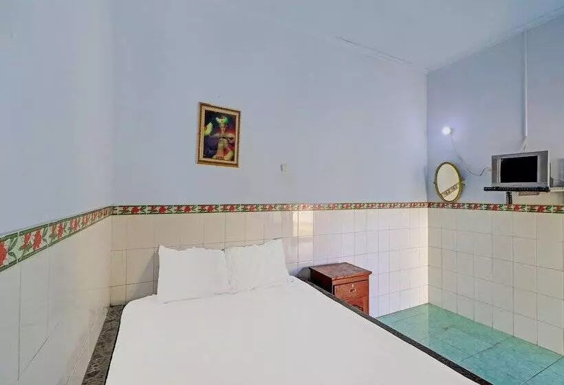 Hotelli O Sekar Jagat Near Pantai Baluk Rening