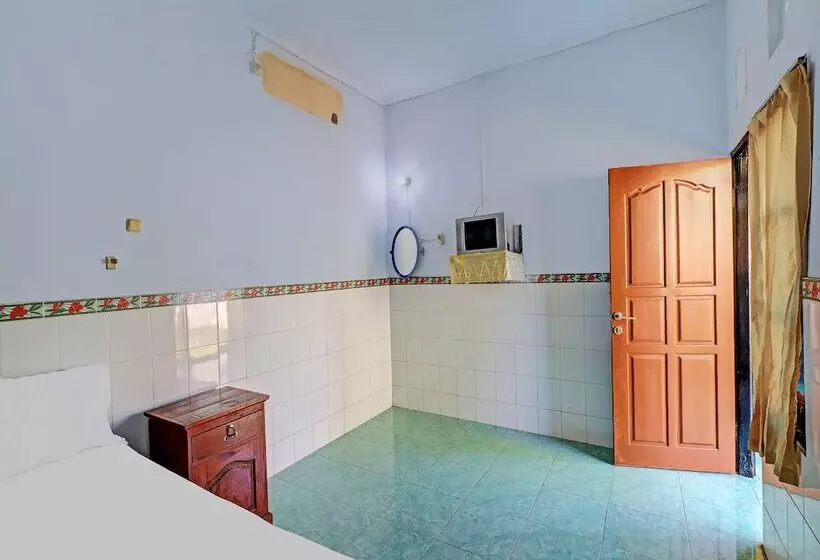 Hotelli O Sekar Jagat Near Pantai Baluk Rening