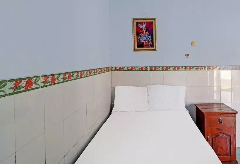 Hotelli O Sekar Jagat Near Pantai Baluk Rening