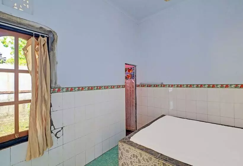 Hotelli O Sekar Jagat Near Pantai Baluk Rening