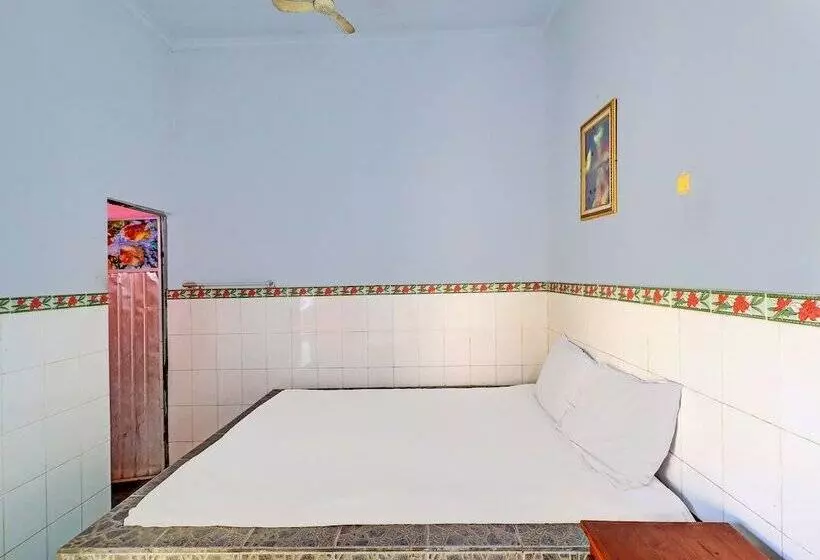 Hotelli O Sekar Jagat Near Pantai Baluk Rening