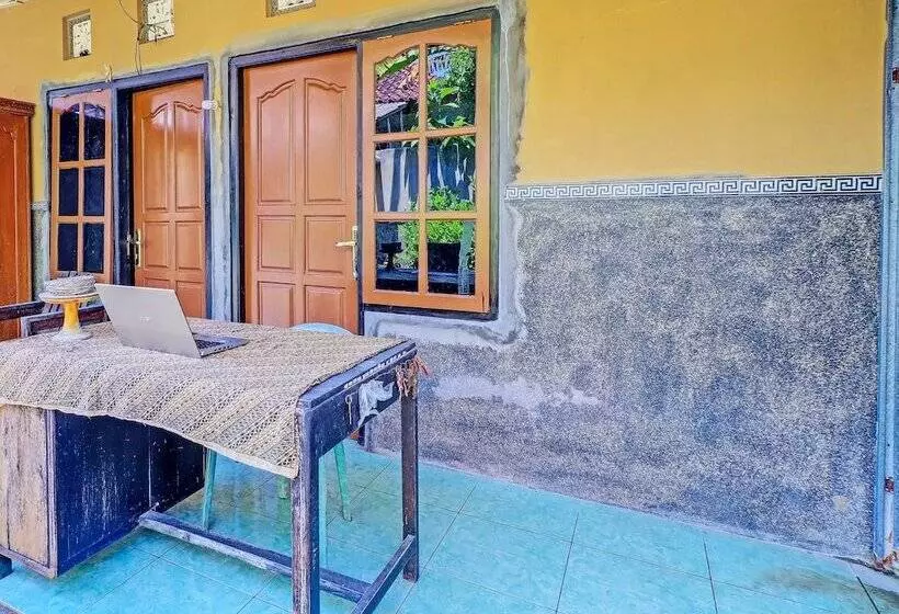 Hotelli O Sekar Jagat Near Pantai Baluk Rening