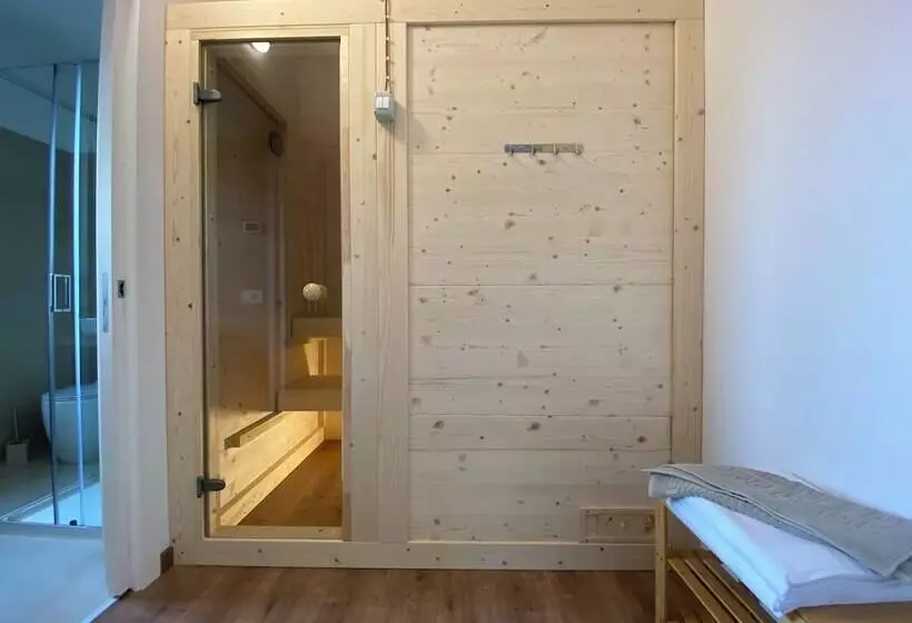 تختخواب و صبحانه Vera Park & Wellness