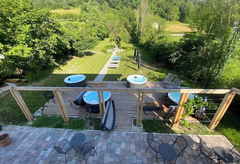 تختخواب و صبحانه Vera Park & Wellness