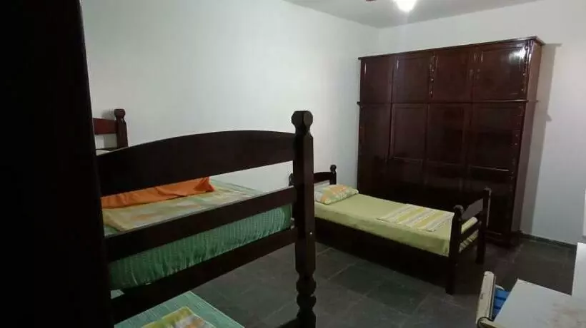 Caminho Das Praias Hostel