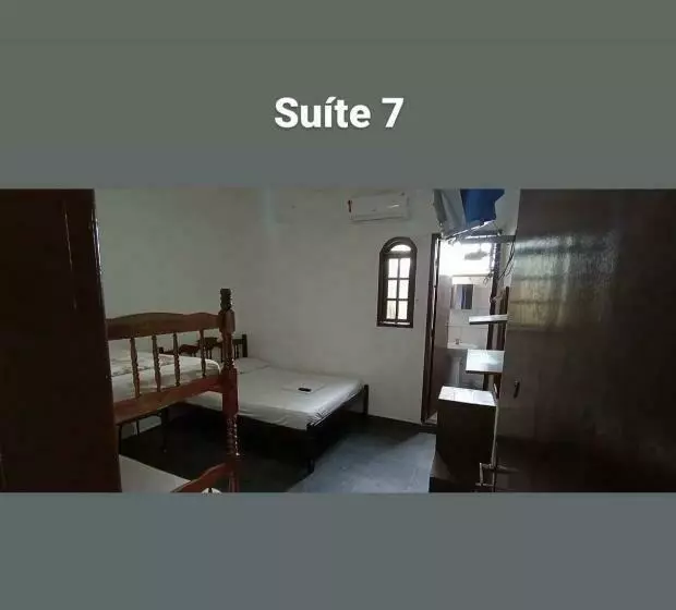 Caminho Das Praias Hostel