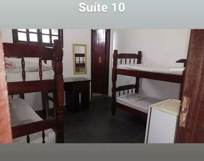Caminho Das Praias Hostel