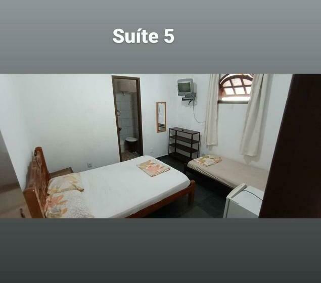 Caminho Das Praias Hostel