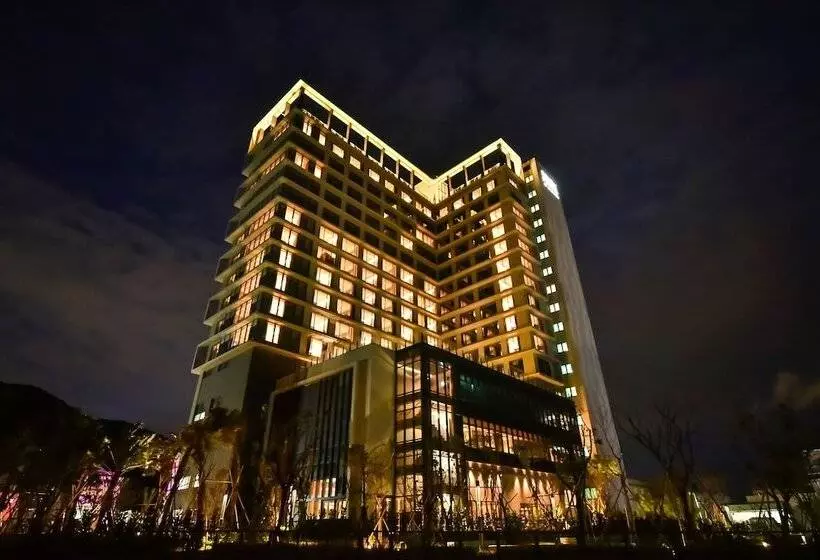 هتل Four Points By Sheraton Taipei Bali