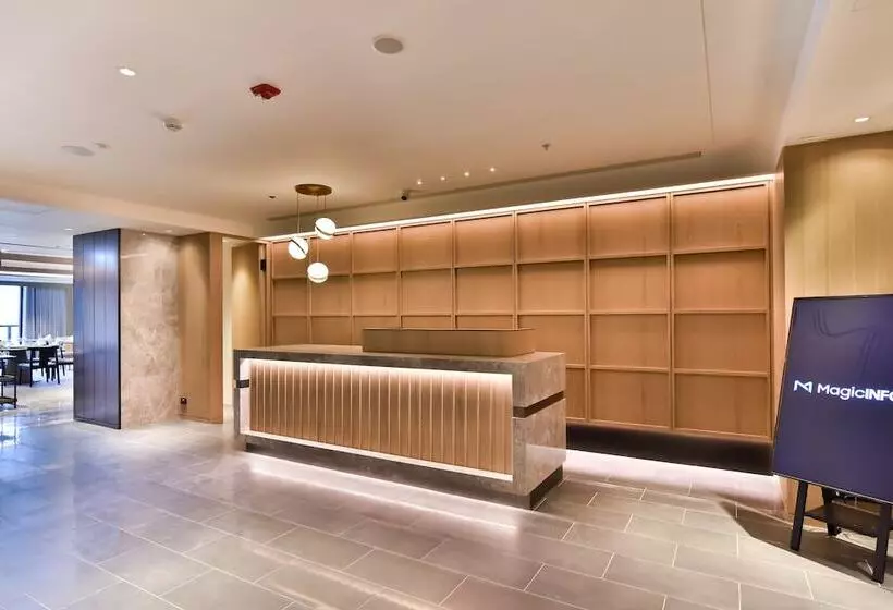 هتل Four Points By Sheraton Taipei Bali