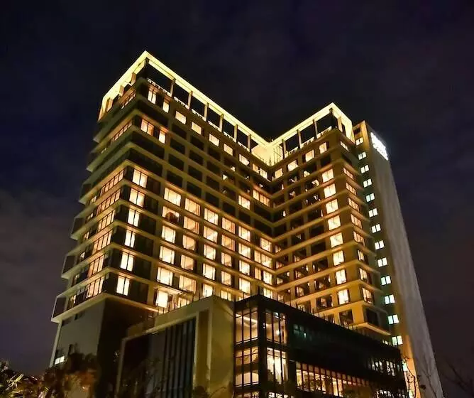 هتل Four Points By Sheraton Taipei Bali