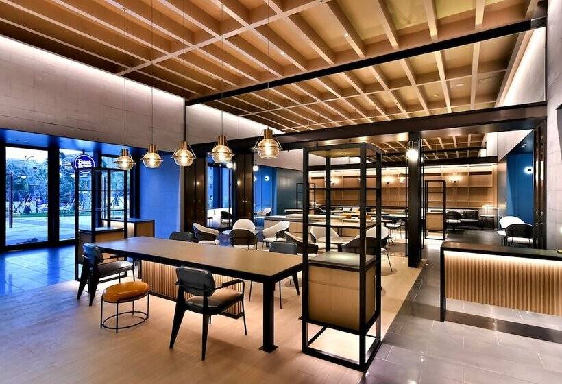 هتل Four Points By Sheraton Taipei Bali