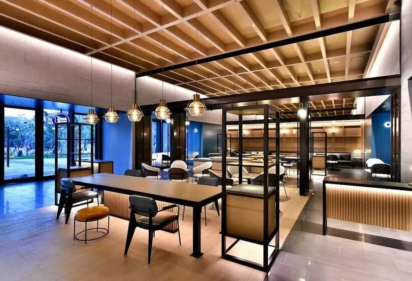 هتل Four Points By Sheraton Taipei Bali