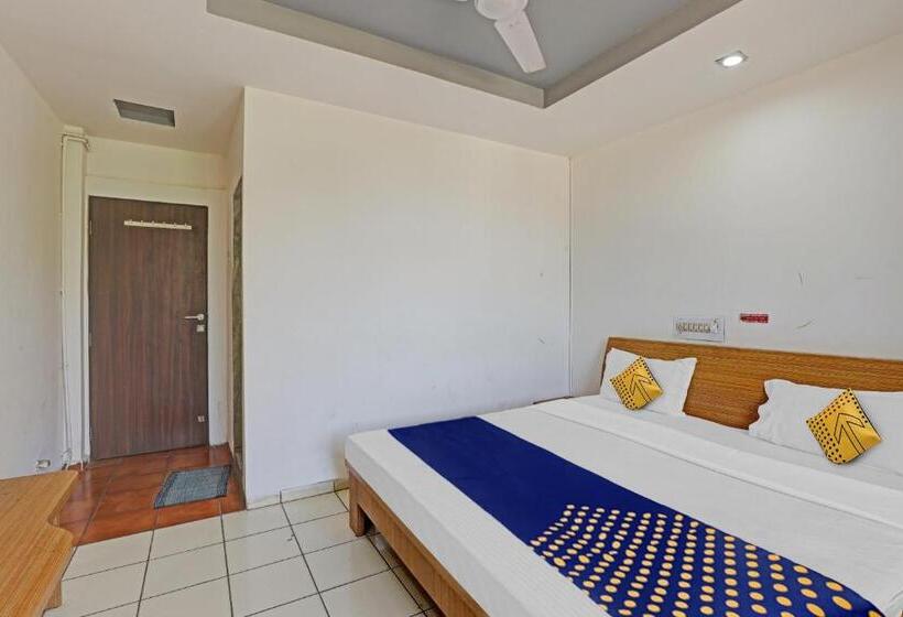 Hotell Oyo Flagship 80463  Mini Palace