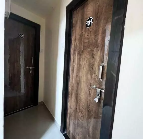 پانسیون Meet Inn
