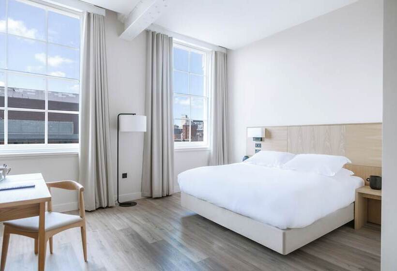 School Lane Hotel In Liverpool One