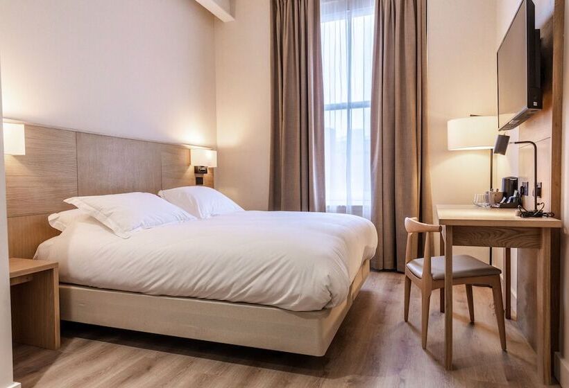 School Lane Hotel In Liverpool One