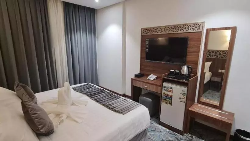 فندق بياك أوتيل الروضة