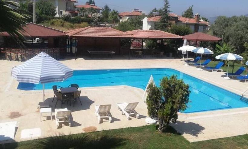 호텔 Carrington Suites