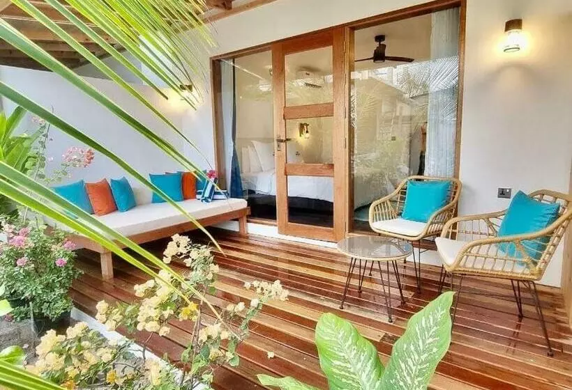 پانسیون Seaside Dhigurah