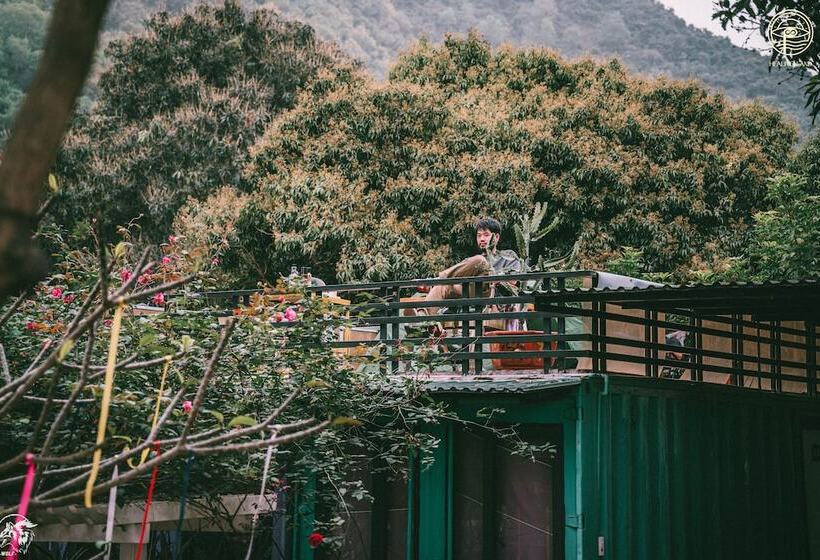 Republic Hostel Cat Ba