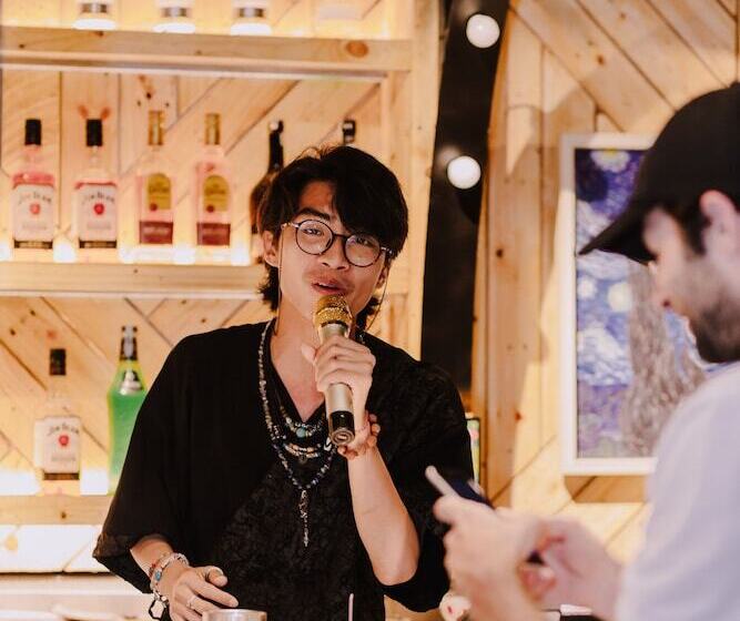 Republic Hostel Cat Ba