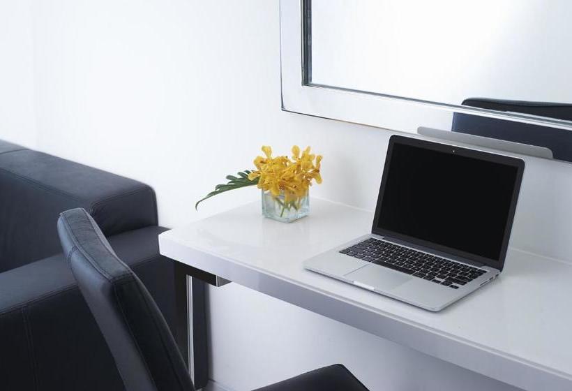 ホテル The Legend Residences Pattaya Accordance