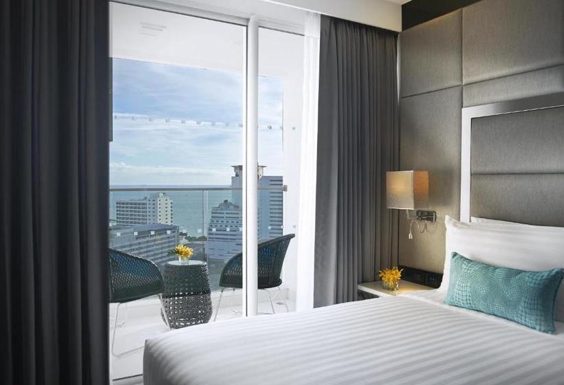 ホテル The Legend Residences Pattaya Accordance