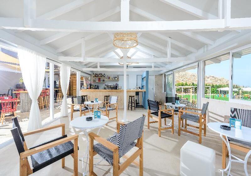 فندق Anemos Suites By Estia