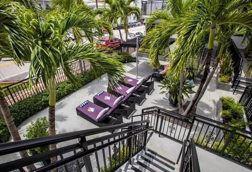 호텔 Beachside All Suites