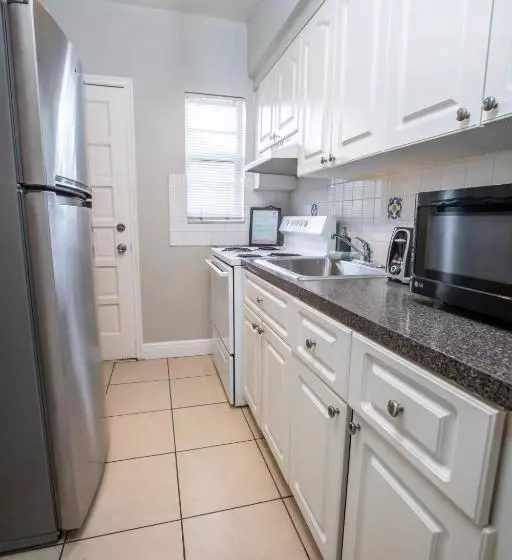 호텔 Beachside All Suites