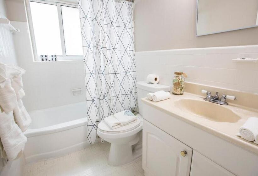 בית מלון כפרי Beachside All Suites