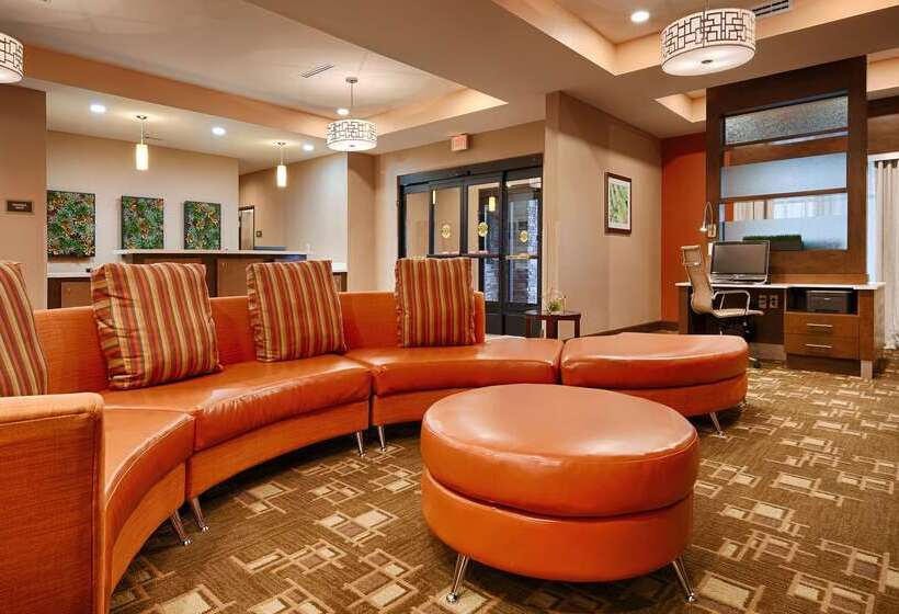 בית מלון כפרי Best Western Plus Flatonia Inn