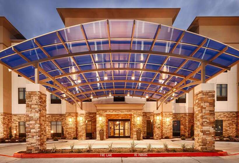 בית מלון כפרי Best Western Plus Flatonia Inn