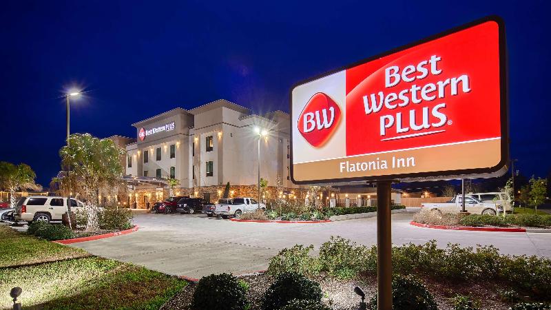 בית מלון כפרי Best Western Plus Flatonia Inn