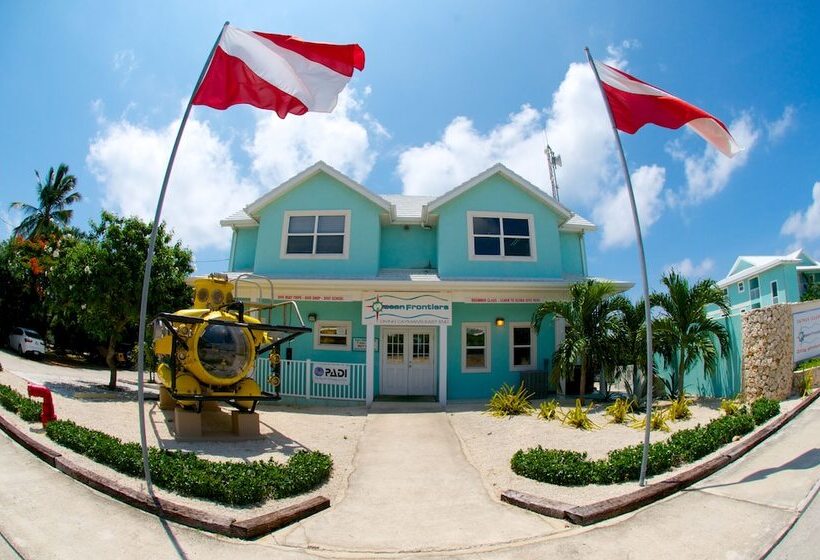 هتل Compass Point Dive Resort