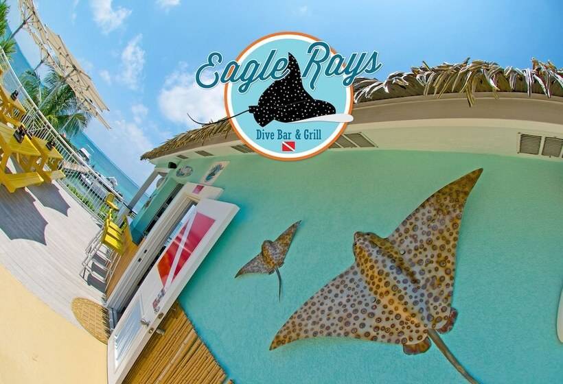 هتل Compass Point Dive Resort