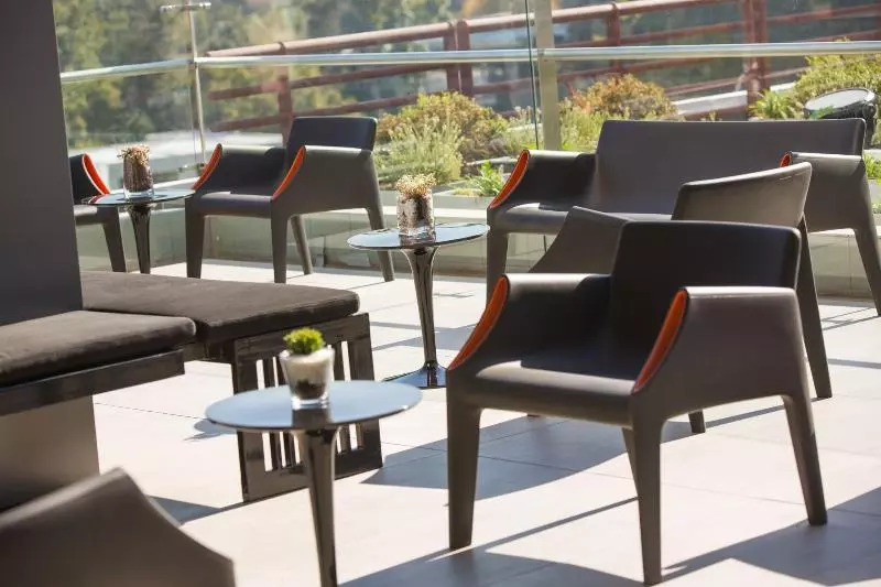 Hotelli Courtyard By Marriott Santiago Las Condes