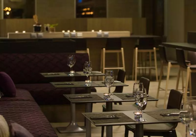 Hotelli Courtyard By Marriott Santiago Las Condes