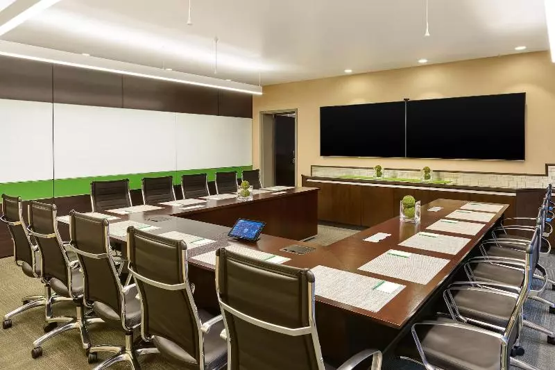 هتل Element Fargo