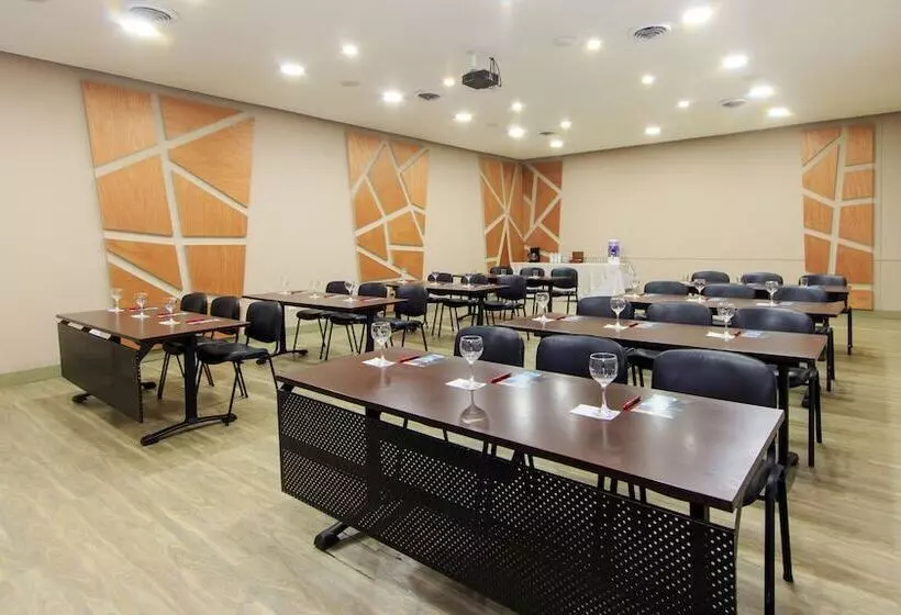 ホテル Factory Green Bogotá