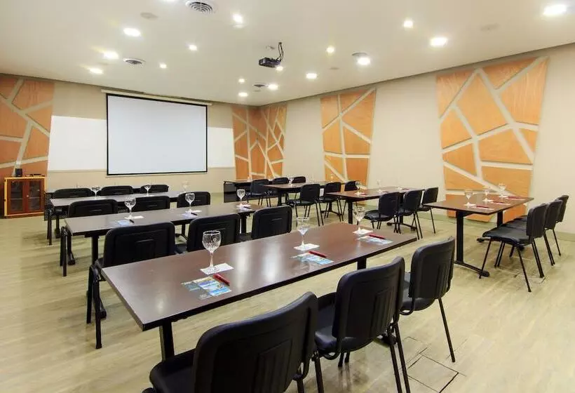 ホテル Factory Green Bogotá