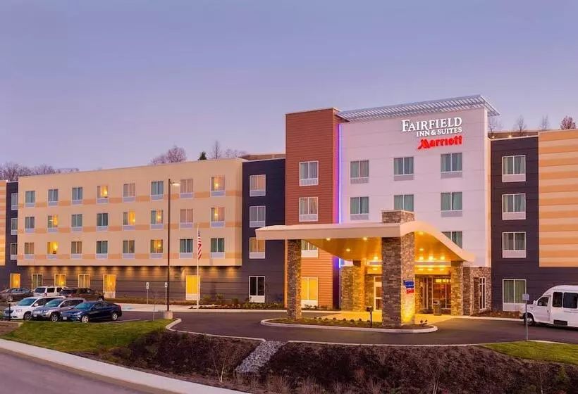 ホテル Fairfield Inn & Suites By Marriott Pittsburgh Airport/robinson Township