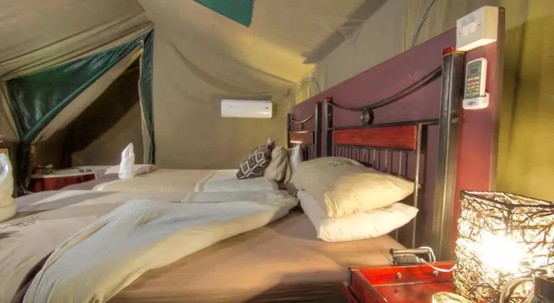 هتل Ghoha Hills Savuti Lodge