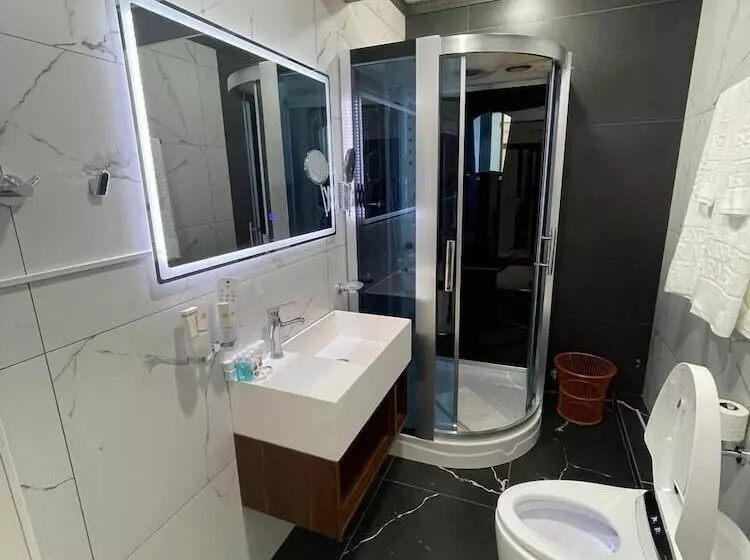 هتل Rest And More By Dedeman