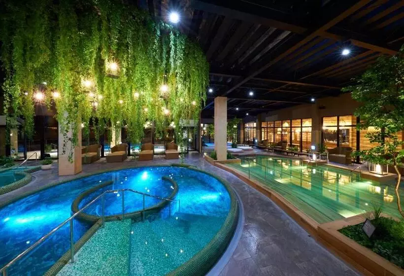 Hotel I + Land Nagasaki